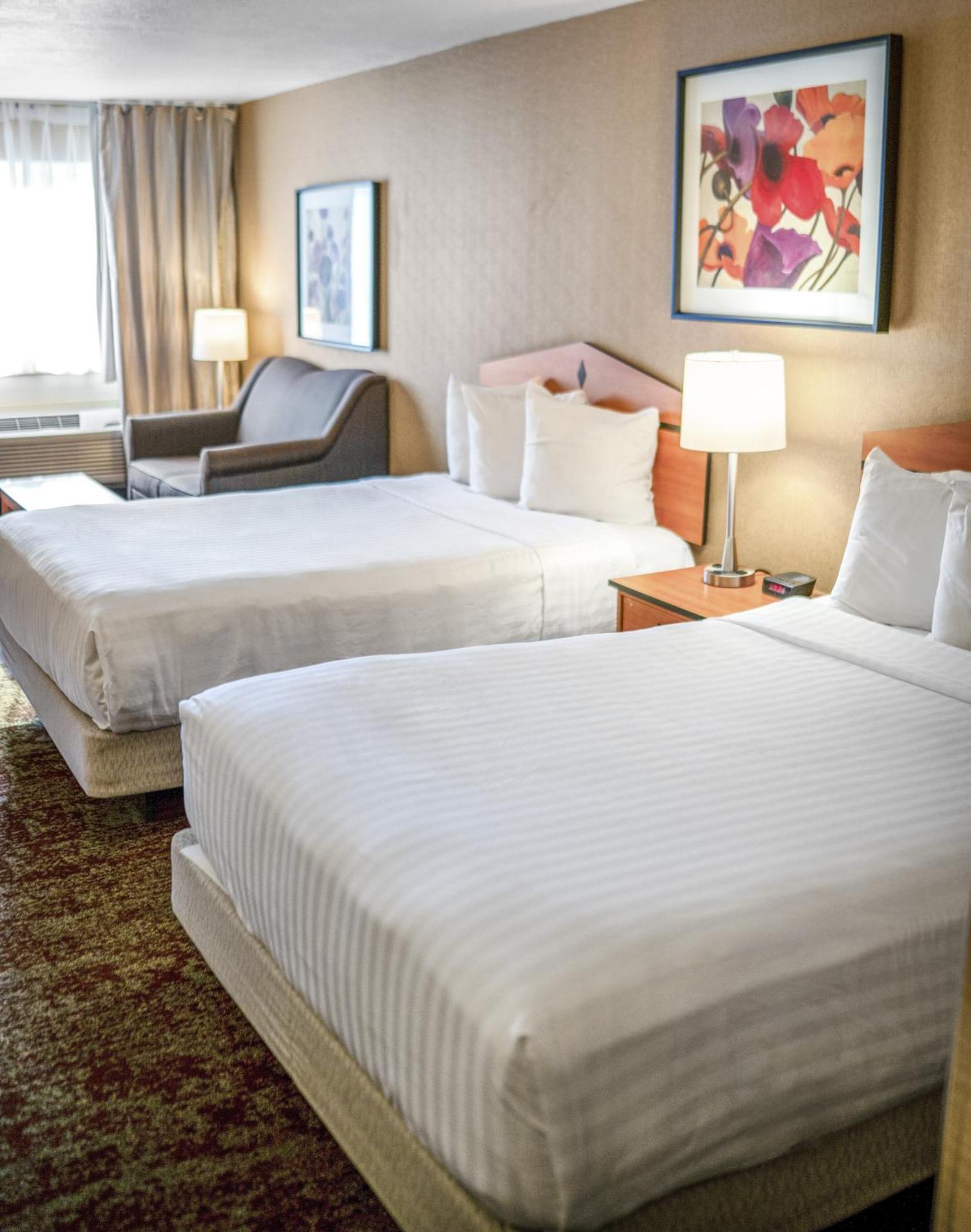 Crystal Inn Hotel & Suites - Midvalley Murray Exteriör bild
